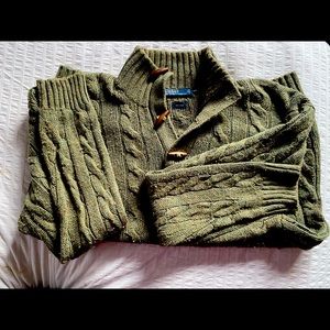 Men’s Polo Sweater.
